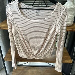Arie Real Soft long sleeve striped top with front twist knot. Women’s small